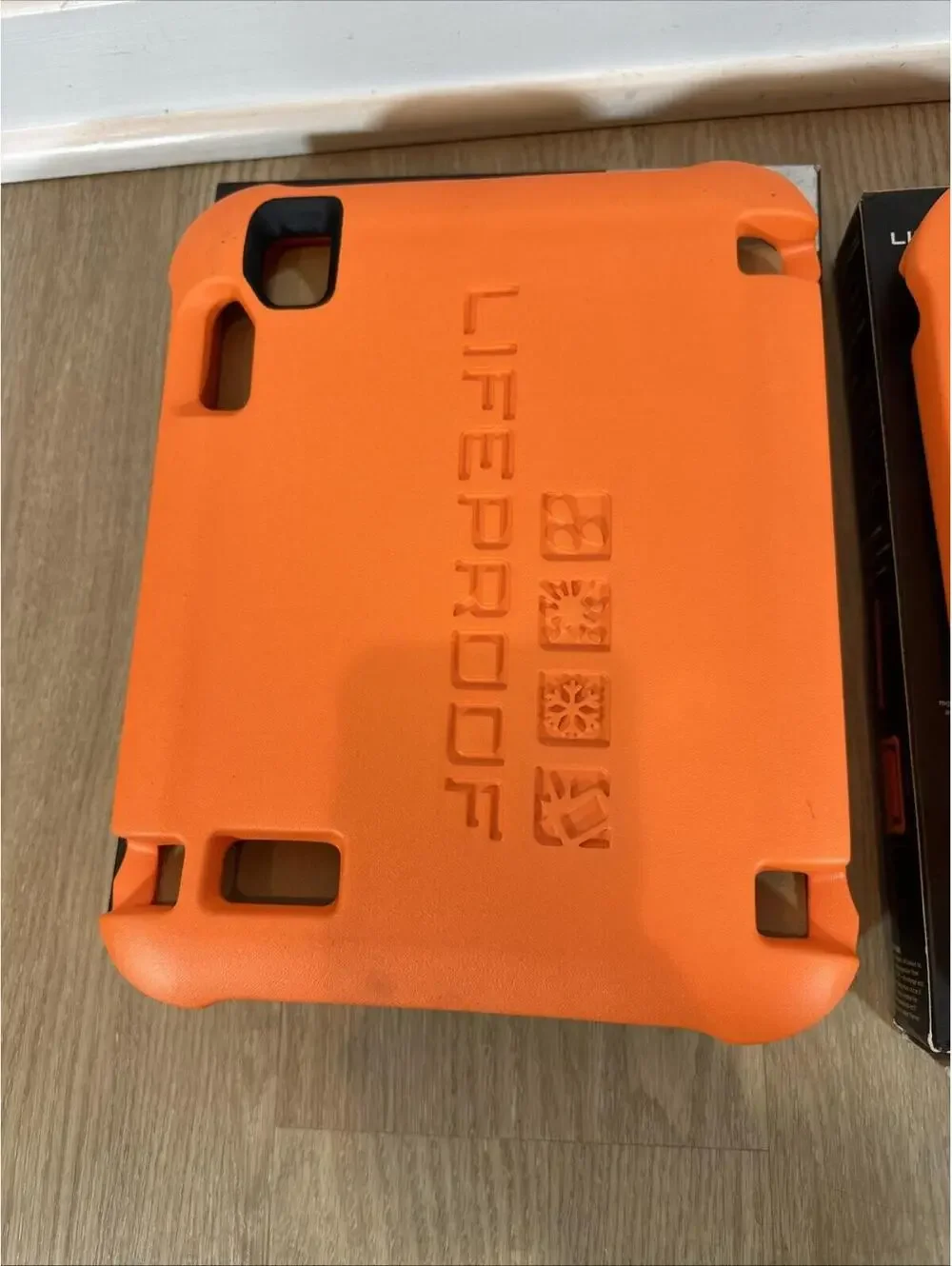 LifeProof LifeJacket apple iPad Case (2 Orange) + iPad Mounting Cradle Holder